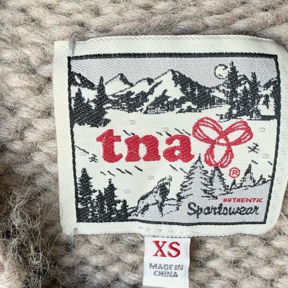 Aritzia TNA Grandpa Cowichan Tribal Bird Sea to Sky Wool Cardigan Size XS - Picture 8 of 9